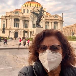 Meet your Posher, Leticia